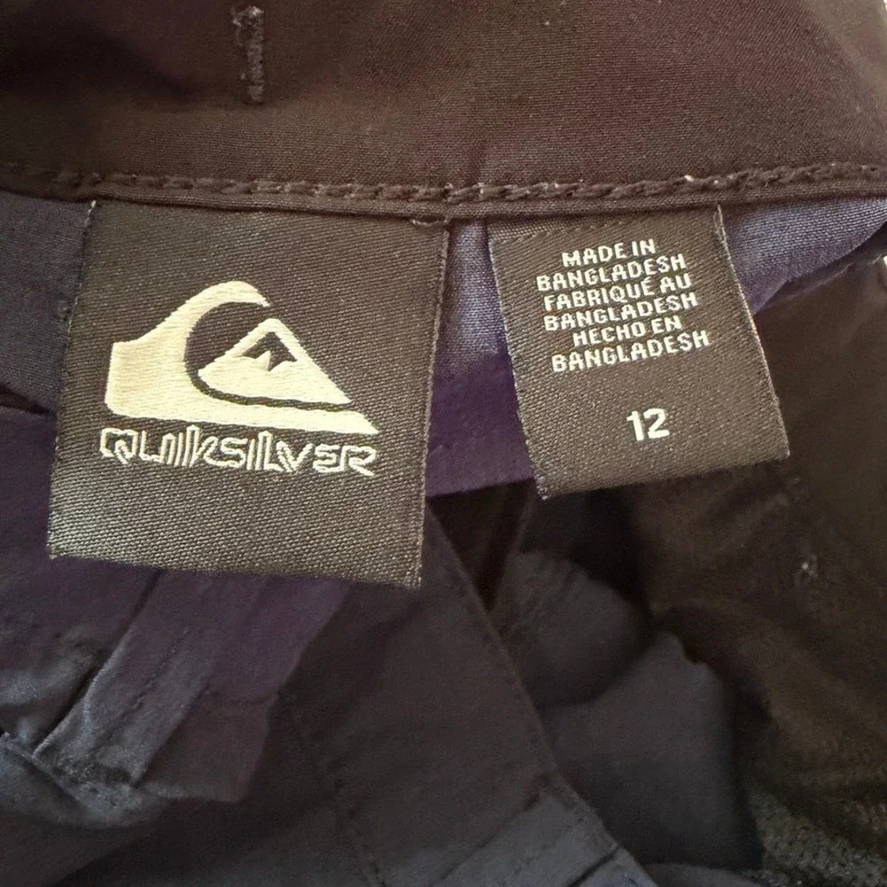 Quiksilver Amphibian Shorts in Navy Boys Size 12